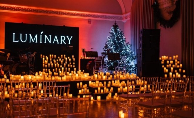 Luminary. Волшебный свет Рождества и 3000 свечей