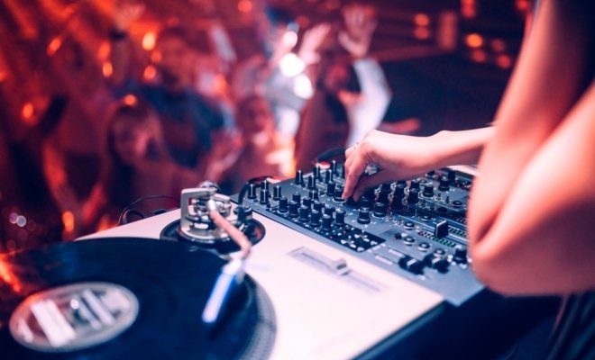 Станция метро Горьковская