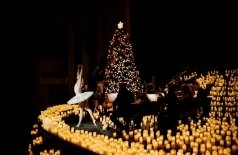 Волшебный свет Рождества. Lumisfera и 3000 свечей