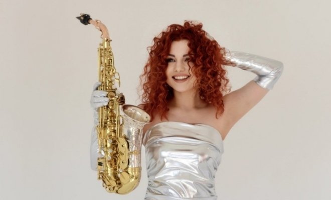 Магия саксофона при свечах на выставке «Фрида Кало»