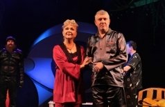 Пижама на шестерых, или Ужин по-французски