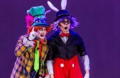 Алиса в Новогодней стране чудес