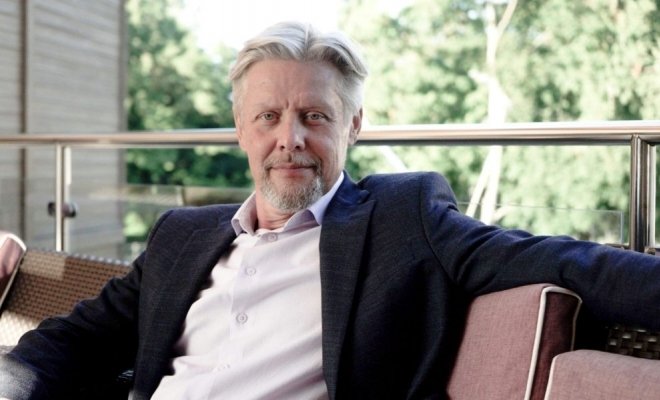 Новогодние мелодии и киношлягеры