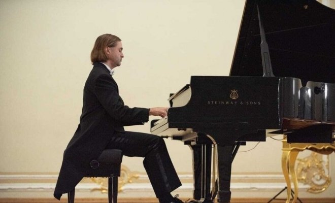 Предновогодние экспромты и интермеццо. Шуберт, Брамс, Чайковский