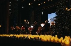 Новогодняя феерия в сиянии тысячи свечей