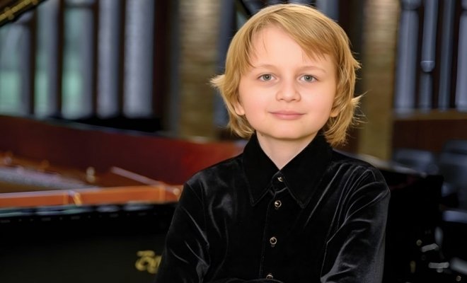 Елисей Мысин, Лев Бакиров