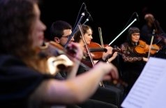 Neo Classic Orchestra, живой хор и 3000 свечей. P.S. Я люблю тебя