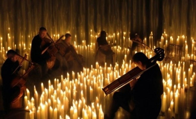 Симфонические рок-хиты при свечах в оранжерее