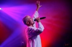 Золотые хиты 90-х и 2000-х