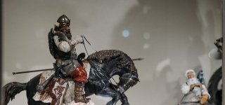 Кураторская экскурсия по выставке «Легенды камня».