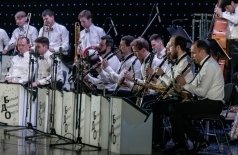 История любви. Серенада солнечной долины. Чай вдвоём