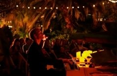 Магия свечей. Witney Houston Tribute в оранжерее