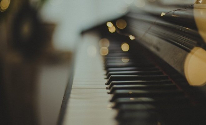 Романтика рока. Мировые хиты на виолончели и фортепиано в мерцании свечей