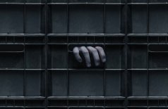 Опера нон-стоп: Маниозис. Книга Серафима