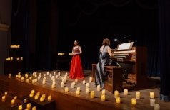 Поэзия при свечах