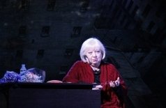 Светлана Крючкова. Не стараясь угодить. К 100-летию Булата Окуджавы