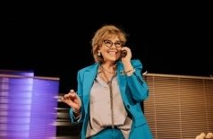 Прелесть,что за дурочка!