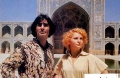 Одна поет, другая нет