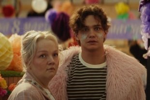 В широкий прокат выходит романтическая комедия «Тюльпаны»