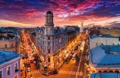 Дворы, парадные и коммуналка Довлатова — самая петербургская прогулка