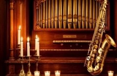 Орган и саксофон при свечах