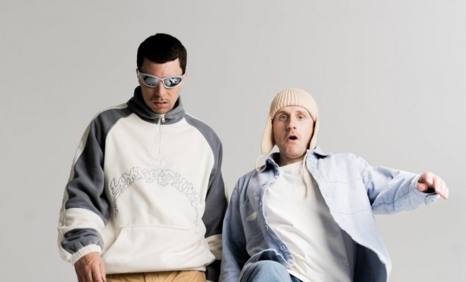 Школьник и Бау