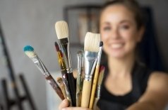 Рисуем яркие принты на одежде с видом на Аврору