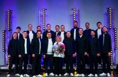 О России петь!