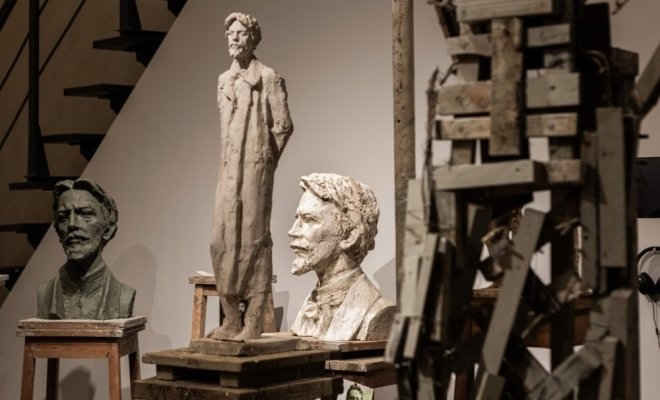 Музыка в мастерской Аникушина