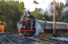 Карелия: рускеальский мрамор и тот самый ретропоезд