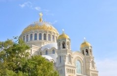 Кронштадт: Морской собор и Петровский док