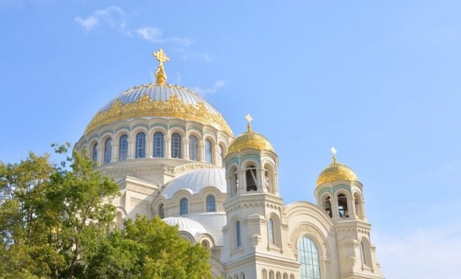 Кронштадт: Морской собор и Петровский док