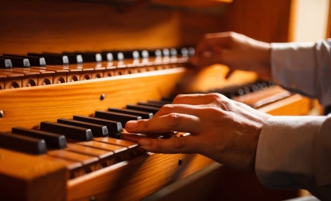 Во французском стиле