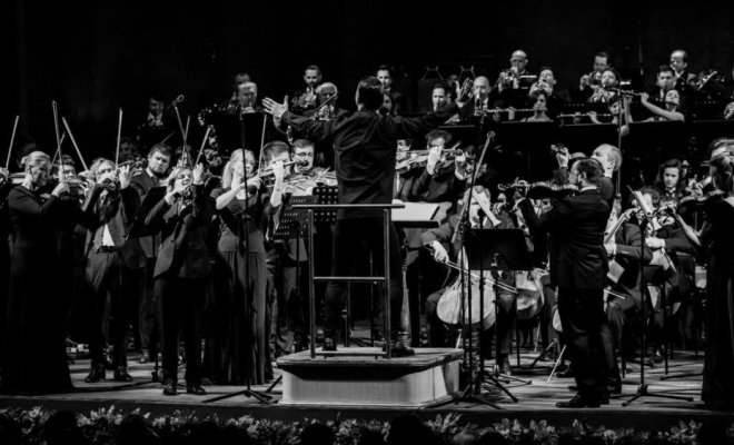 Симфонический оркестр и хор musicAeterna, Теодор Курентзис