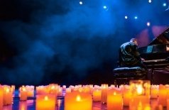 Вечер в Париже при свечах