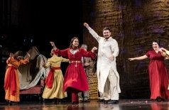 Җил артыннан / Бегущий за ветром