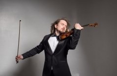 Легенды о любви в сиянии 1000 свечей