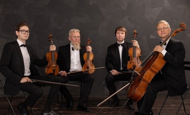 Марш, песня, танец