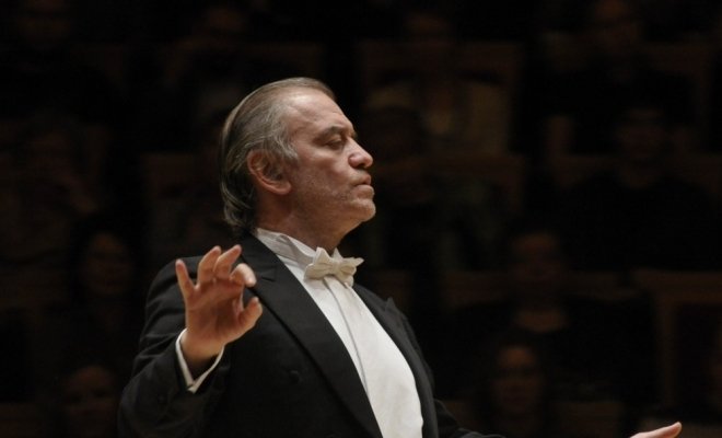 Объединеённый симфонический оркестр МТ и БТ, дирижёр — Валерий Гергиев