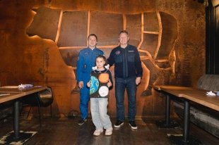 В Екатеринбурге звезды стали ближе к детям.