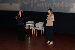 Актриса Альбина Кабалина представила музыкальную комедию «Королёк моей любви» в Казани