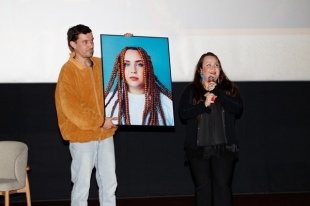 Актриса Альбина Кабалина представила музыкальную комедию «Королёк моей любви» в Казани