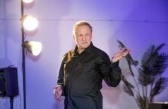 Тени времени. Душевные песни в авторских импровизациях на рояле и синтезаторе