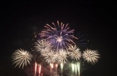 Круиз на салют 9 Мая