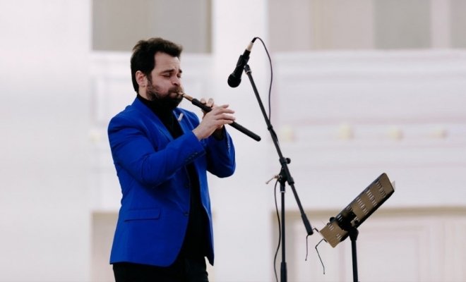 Орган и армянский дудук