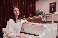 Выступим мы в жанре оперетты...