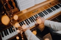 Моюн Юн. Pianissimo