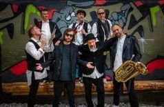 Ксения Руденко и оркестр Acid Hasid