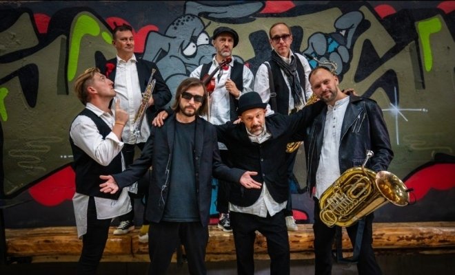 Ксения Руденко и оркестр Acid Hasid