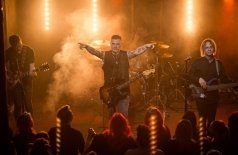 4 Апреля